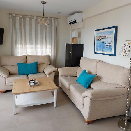 Apartamento Frente Al Mar En La Torrecilla Nerja Exterior photo